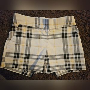 EVERYTHING MUST GO - MOVING!NWOT / Express 7th Avenue Plaid Shorts / Sz. M